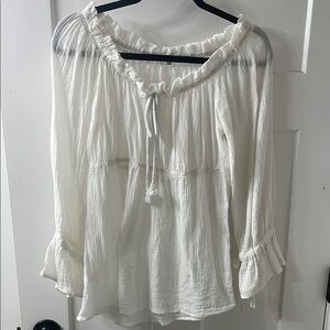 White Boho Ruffled Women's Top, perfect for layering! No flaws, non-smoking
